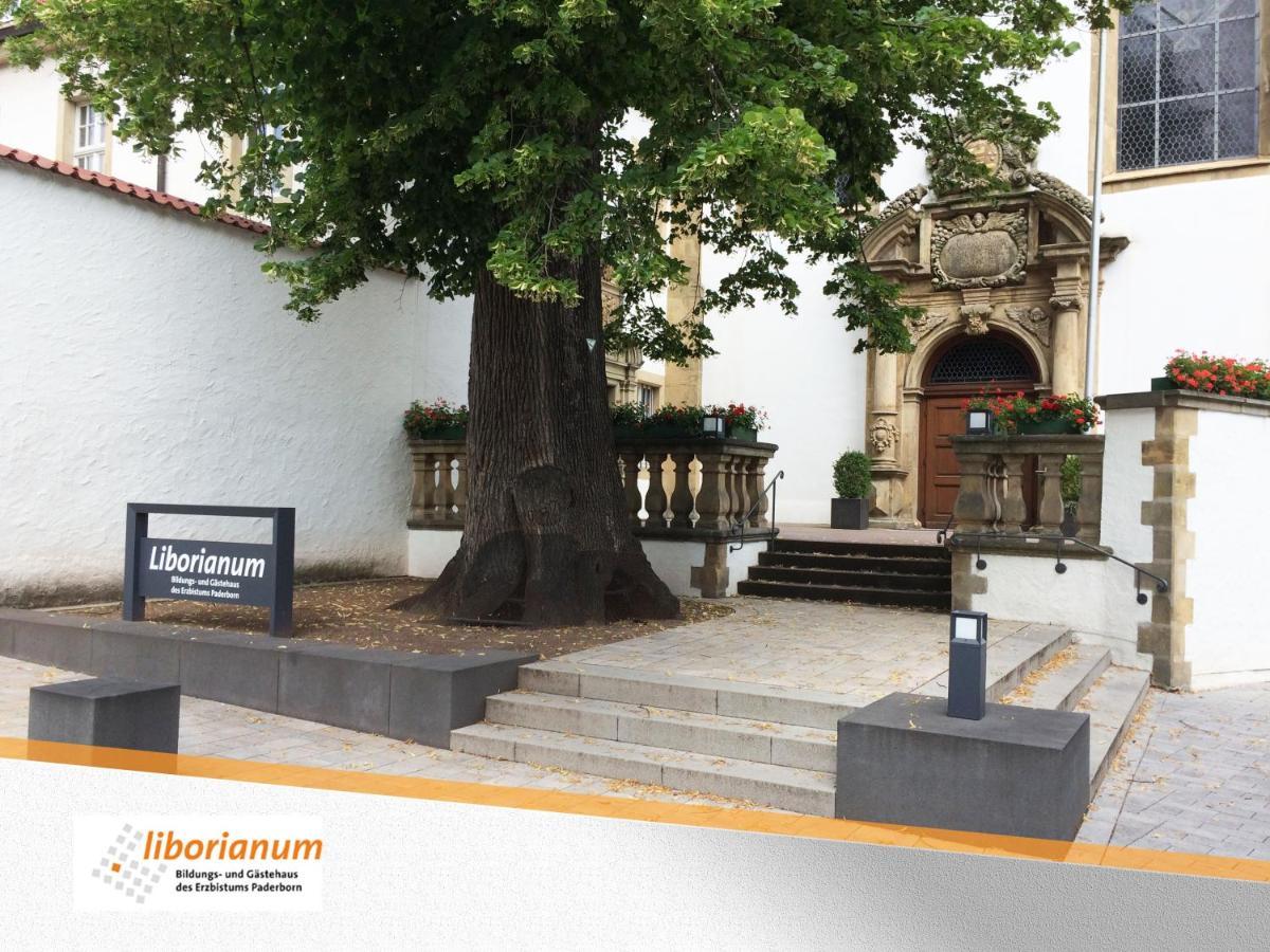 Hotel Bildungs- Und Tagungshaus Liborianum Paderborn Esterno foto