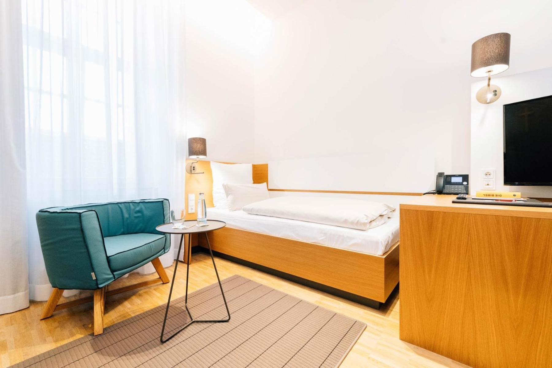 Hotel Bildungs- Und Tagungshaus Liborianum Paderborn Esterno foto